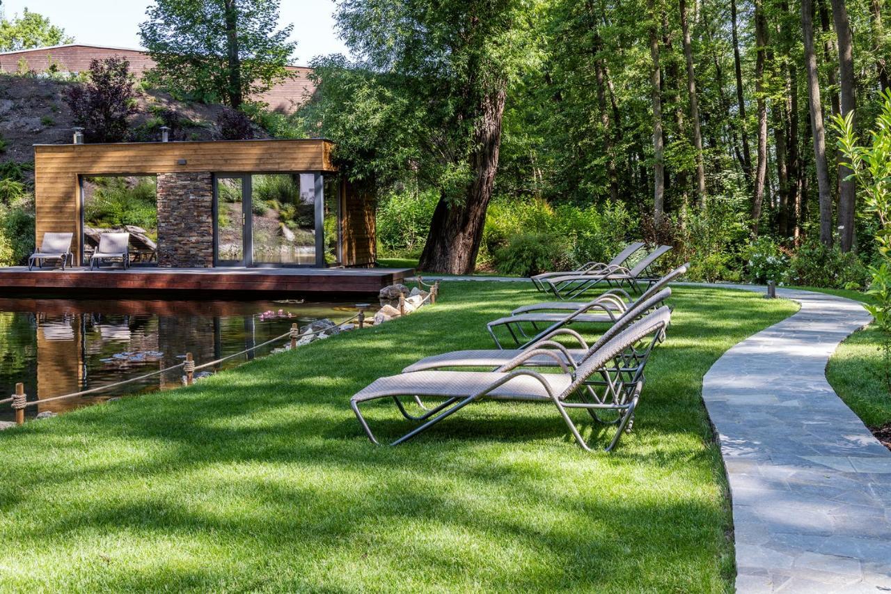 Vista Resort & Club Прага Екстериор снимка